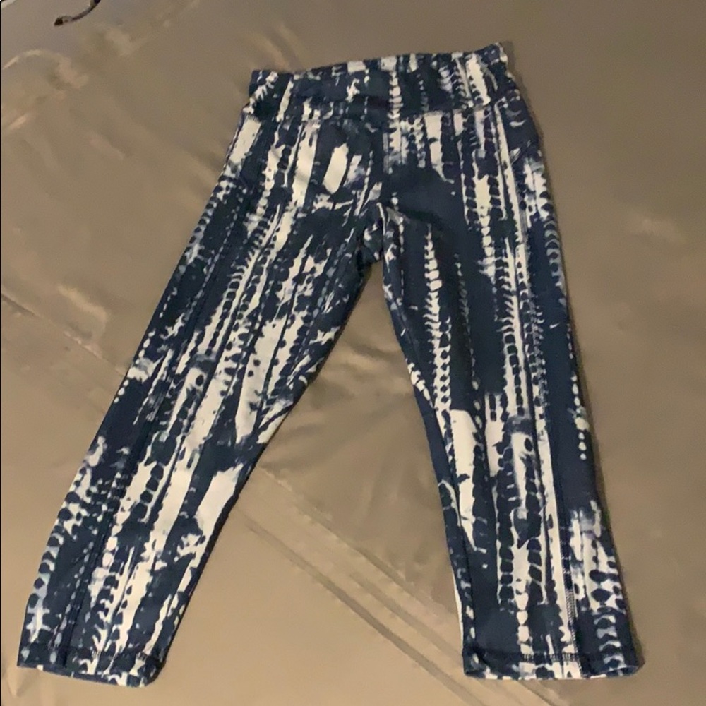 Danskin Capri leggings size small firm price